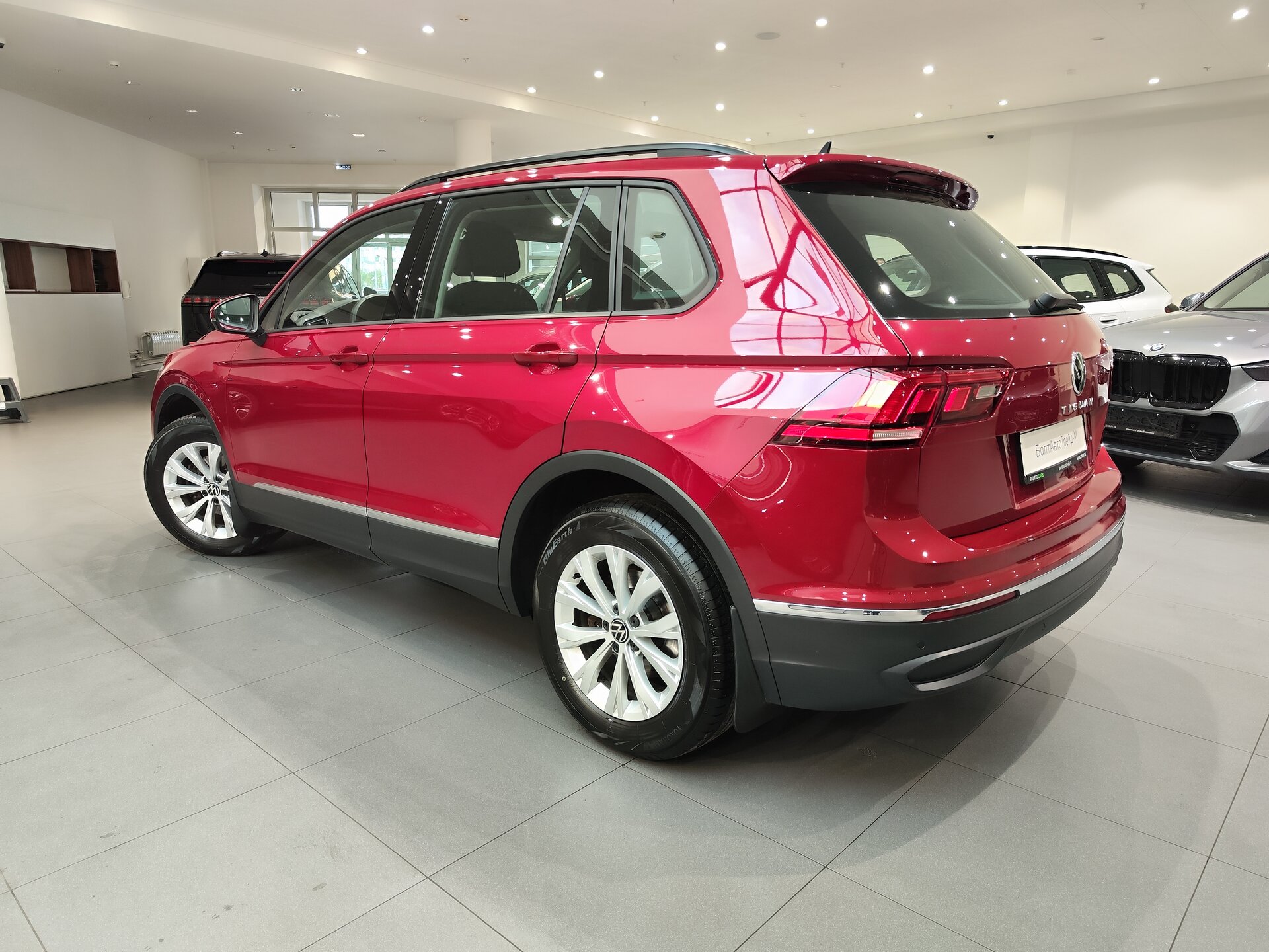 Автомобиль Volkswagen Tiguan 1.4 AMT (150 л.с.) - 6