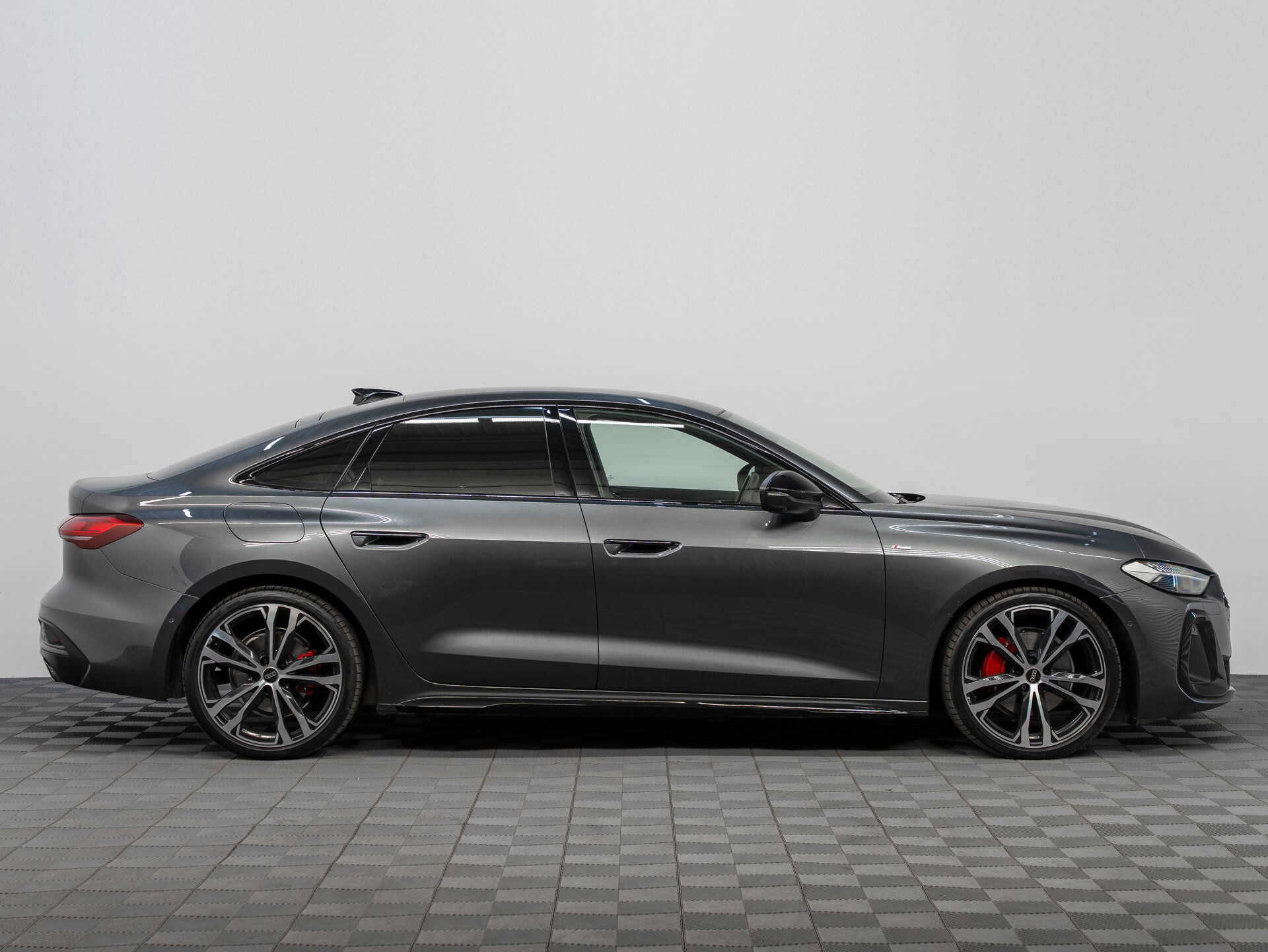 Автомобиль Audi A5 2.0 AMT (204 л.с.) 4WD - 4