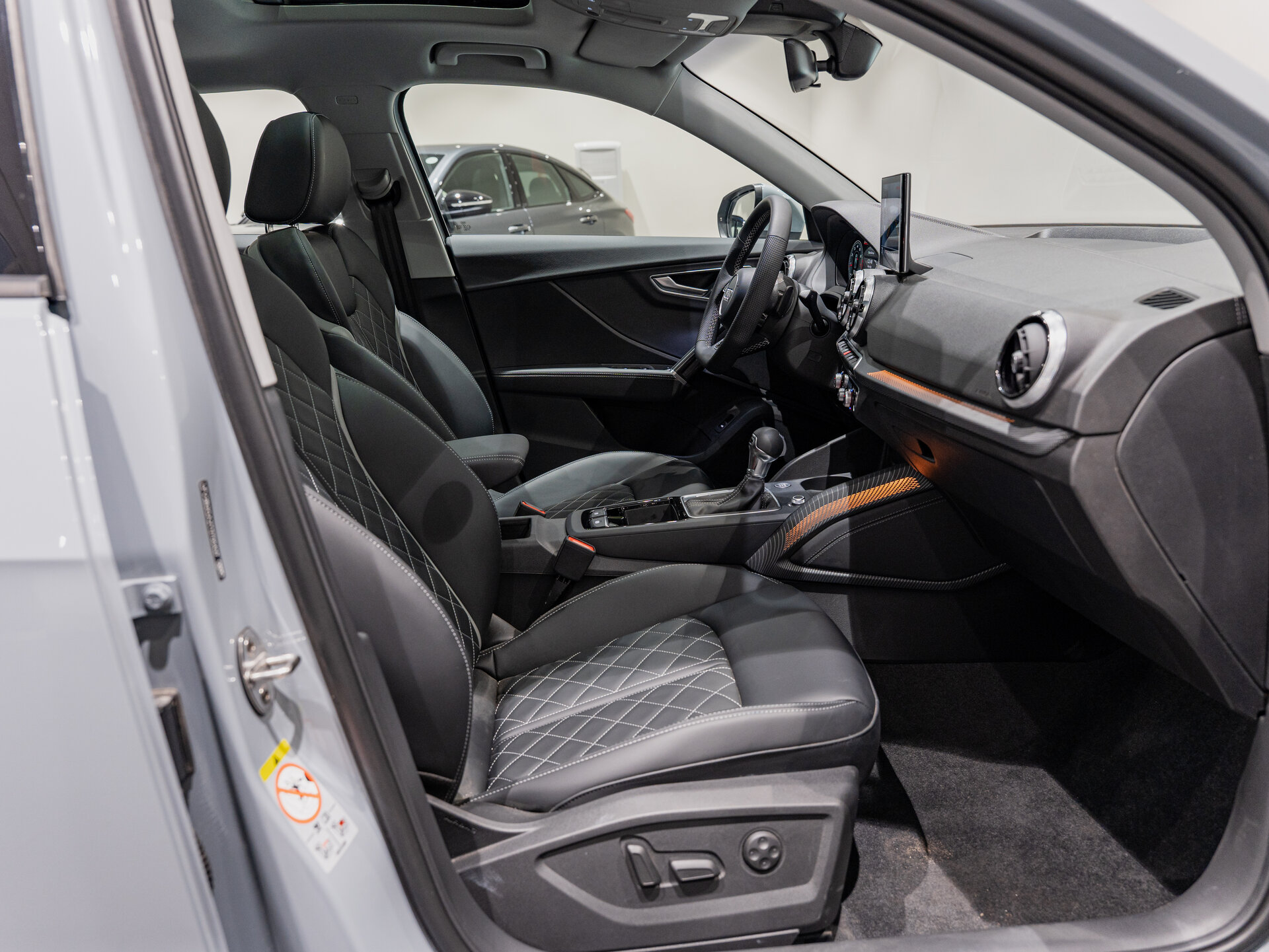 Автомобиль Audi Q2 35 TFSI 1.5 AMT (160 л.с.) - 10