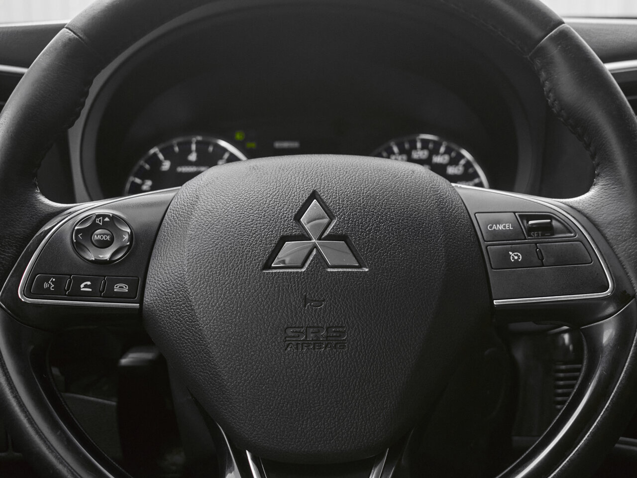 Купить Mitsubishi Outlander 2.0 CVT (146 л.с.) 4WD, 2019 в Екатеренбурге