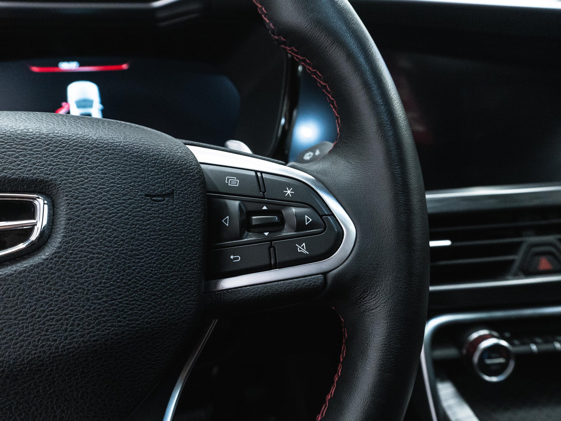 Geely Tugella 2022 23
