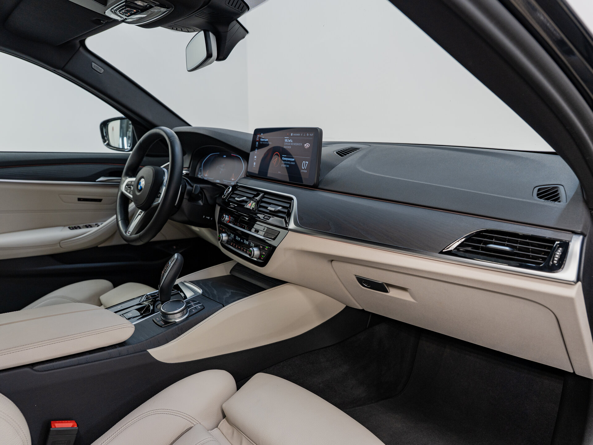 Автомобиль BMW 5 серии 530i xDrive 2.0 AT (249 л.с.) 4WD - 11