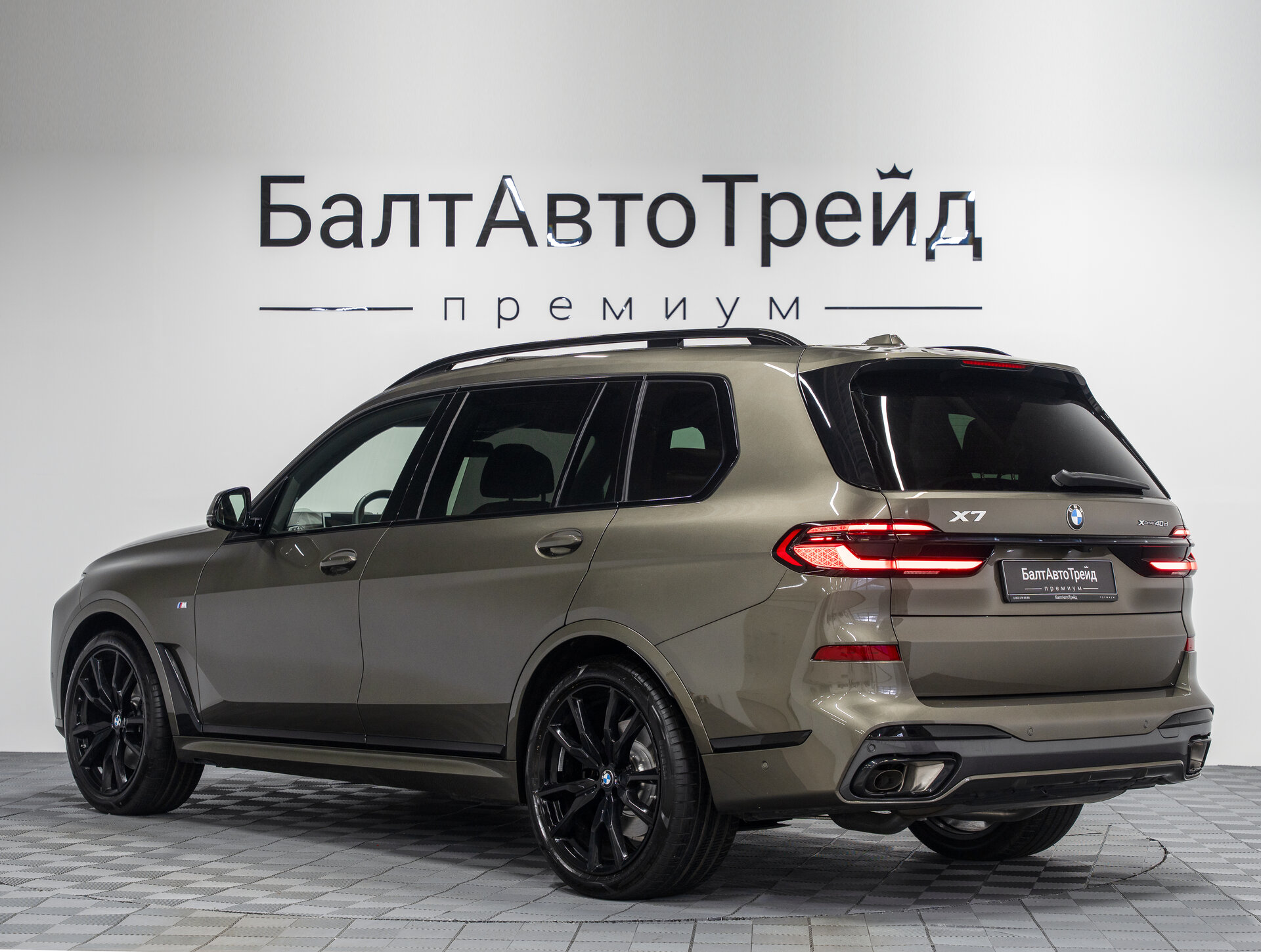 Автомобиль BMW X7 40d 3.0d AT (340 л.с.) 4WD - 10