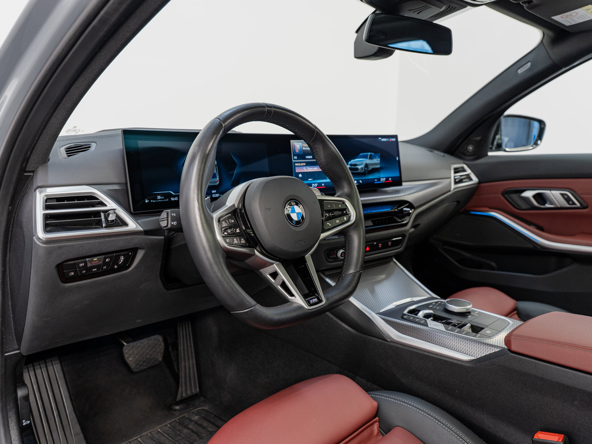 Автомобиль BMW 3 серии 330i 2.0 AT (245 л.с.) - 12
