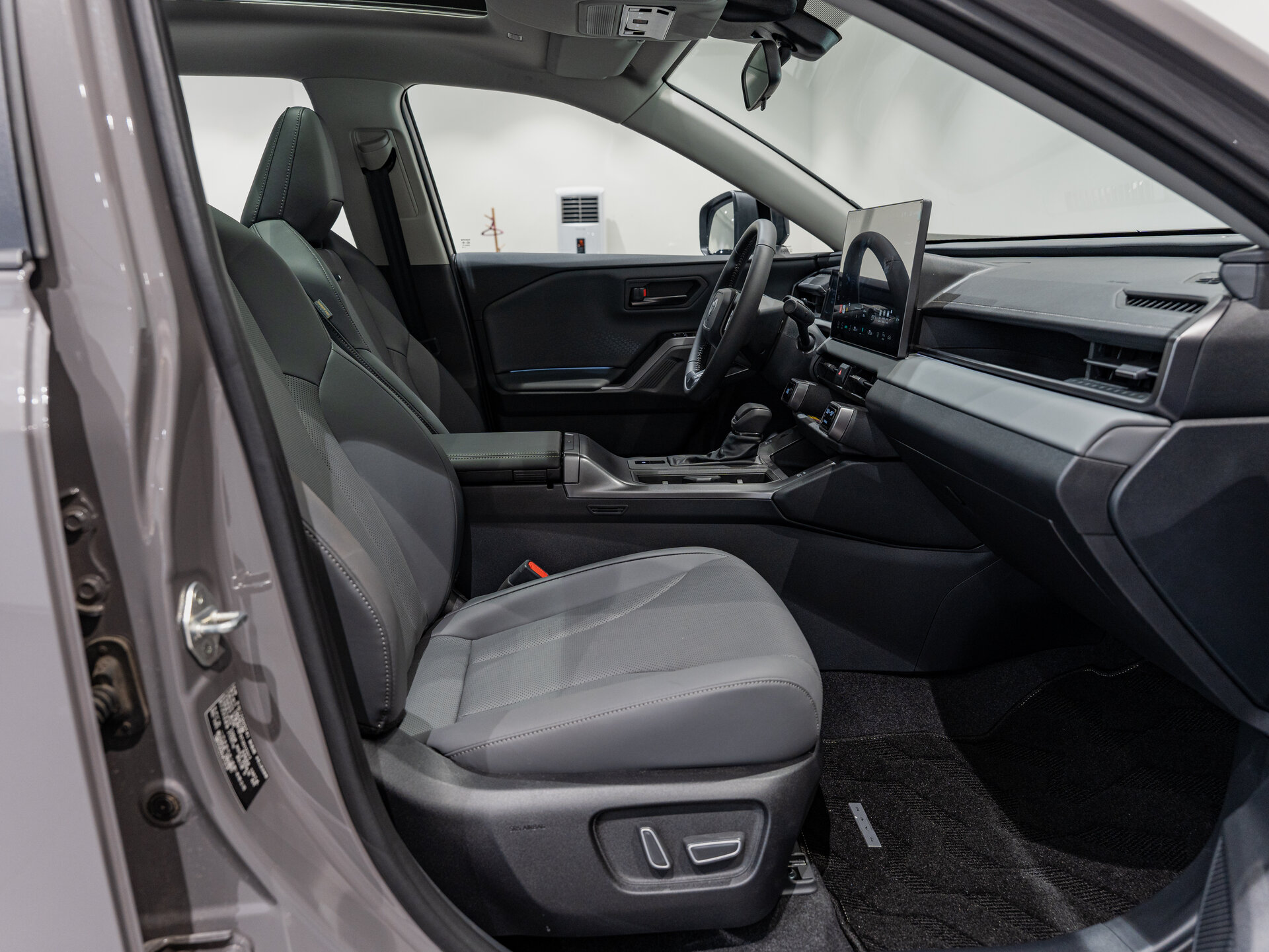Автомобиль Toyota RAV4 2.0 CVT (171 л.с.) 4WD - 9