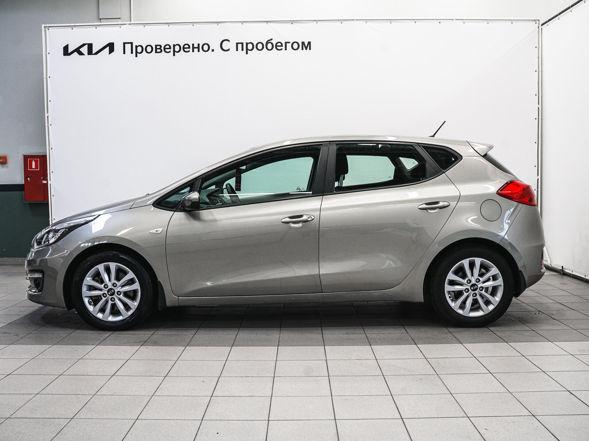 Kia Ceed 2016 8
