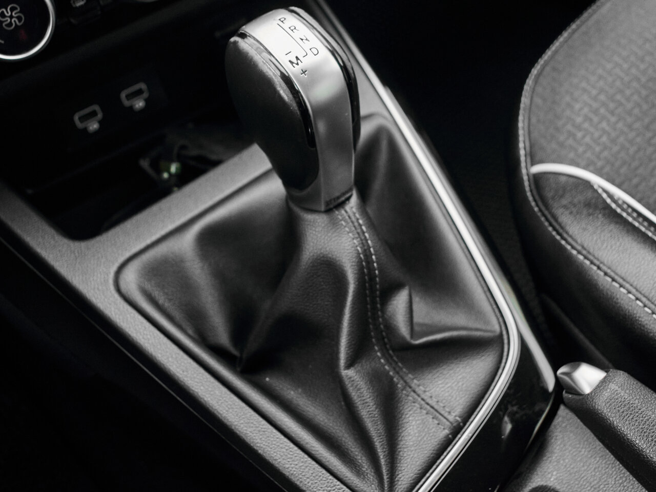 Купить Renault Arkana 1.3 CVT (150 л.с.) 4WD, 2019 в Екатеренбурге