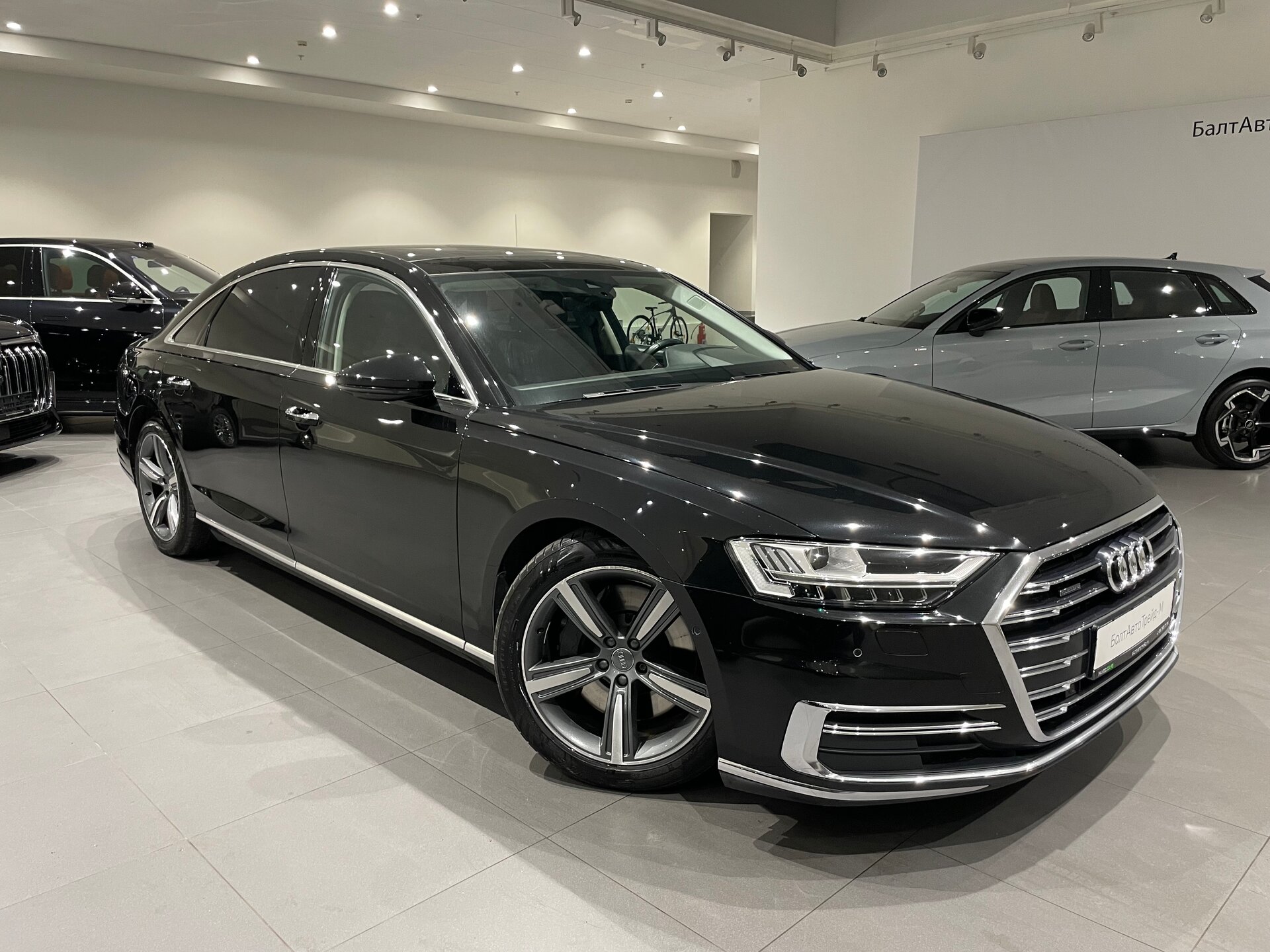 Автомобиль Audi A8 Long 55 TFSI 3.0 AT (340 л.с.) 4WD - 3