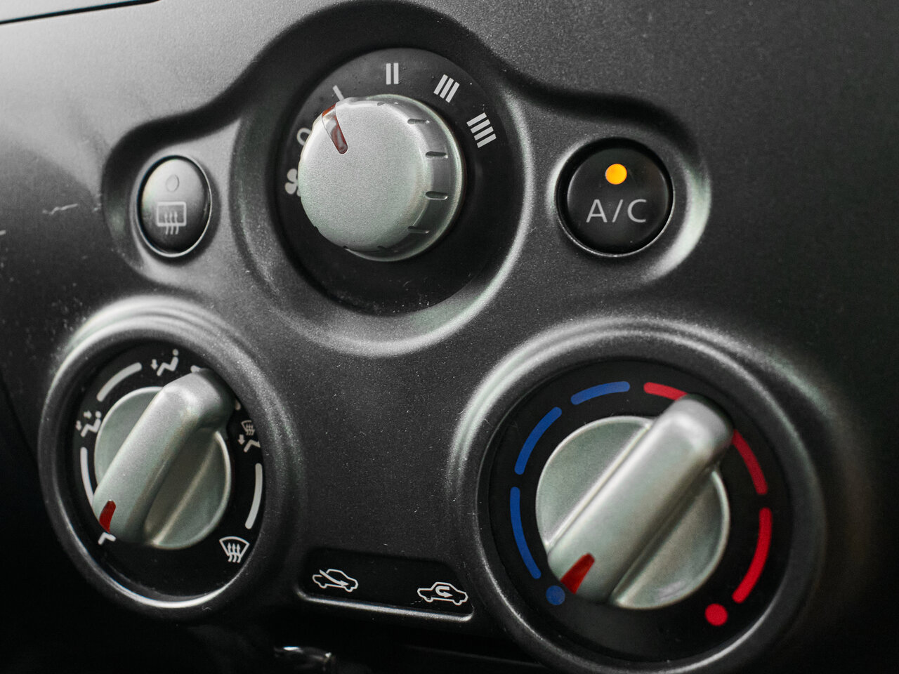Купить Nissan Note 1.2 CVT (79 л.с.) 4WD, 2019 в Екатеренбурге