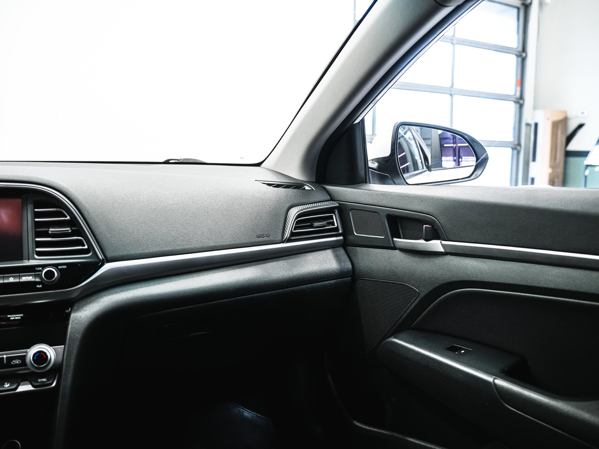 Hyundai Avante 2019 14