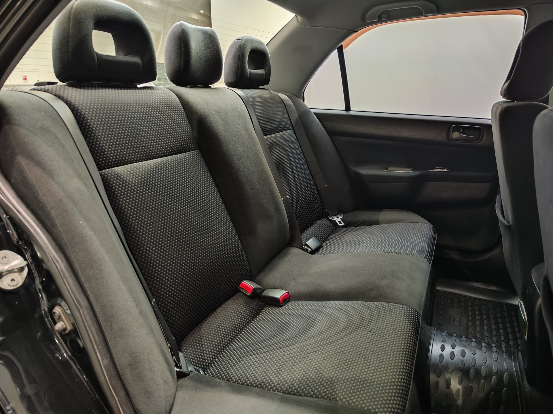 Автомобиль Mitsubishi Lancer 1.6 MT (98 л.с.) - 10