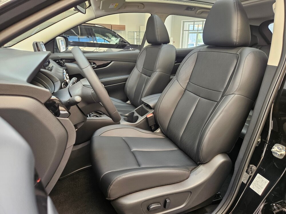 Автомобиль Nissan Qashqai 2.0 CVT (140 л.с.) - 8