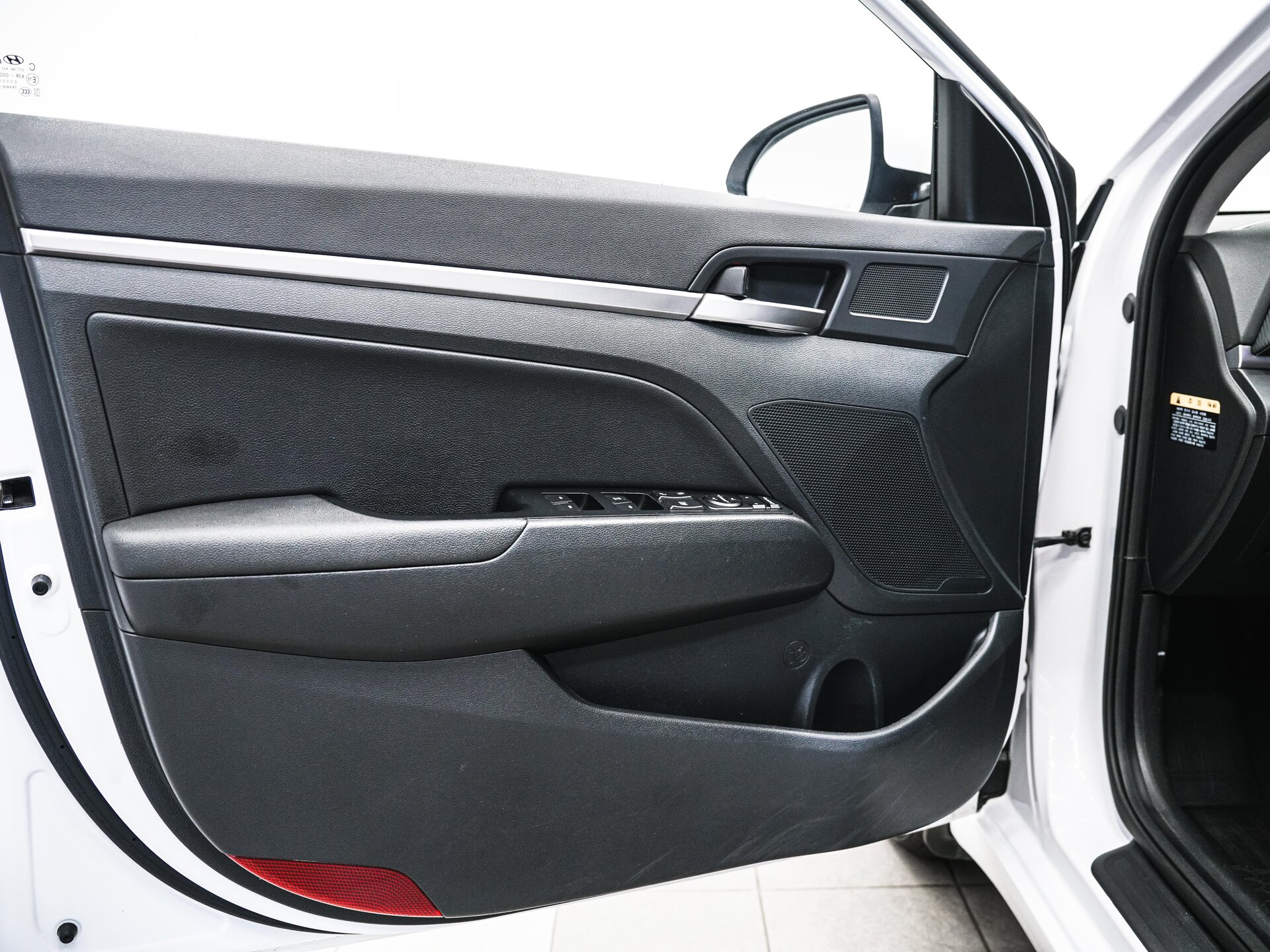 Hyundai Avante 2019 9