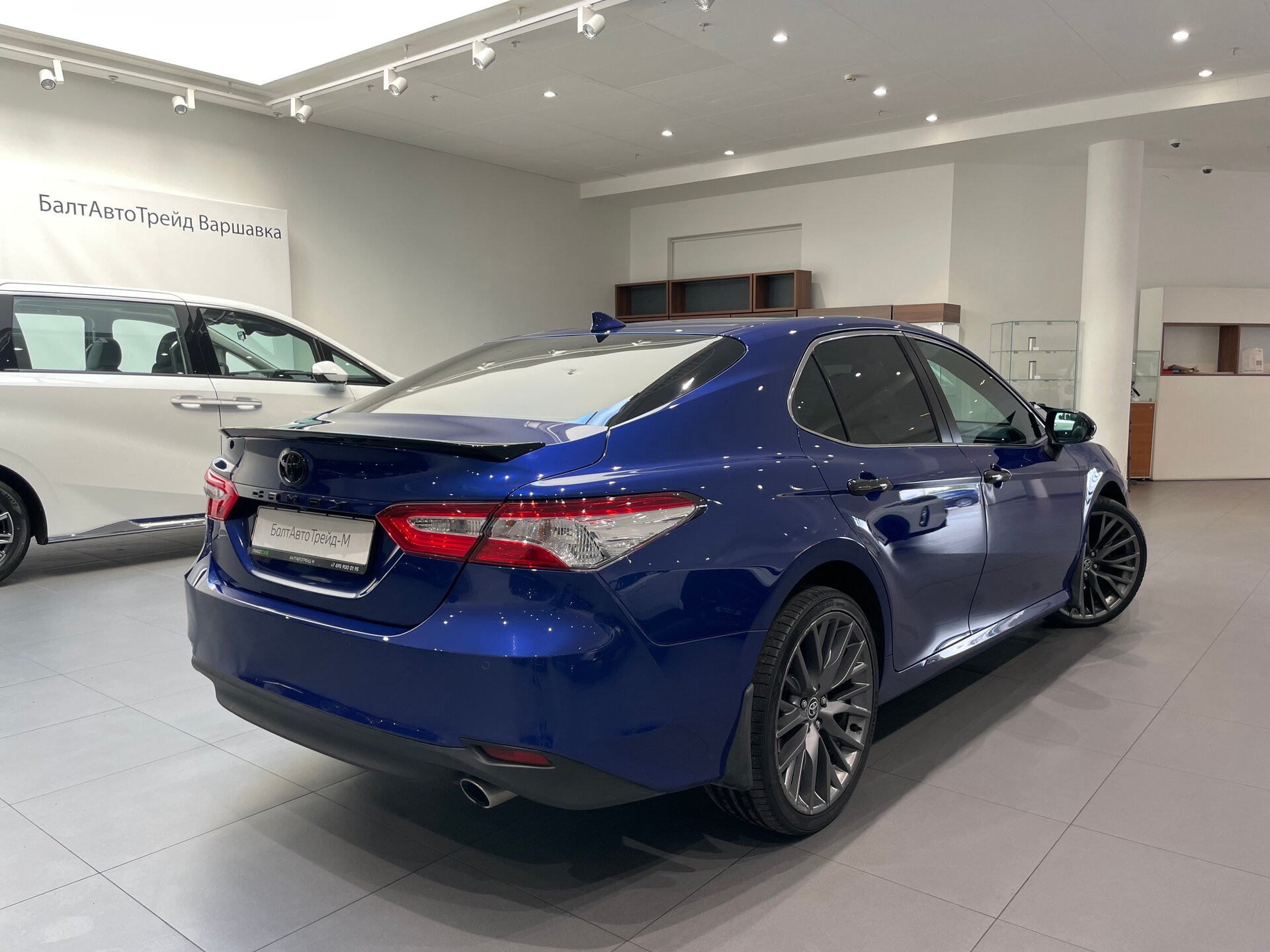Автомобиль Toyota Camry 2.5 AT (200 л.с.) - 6