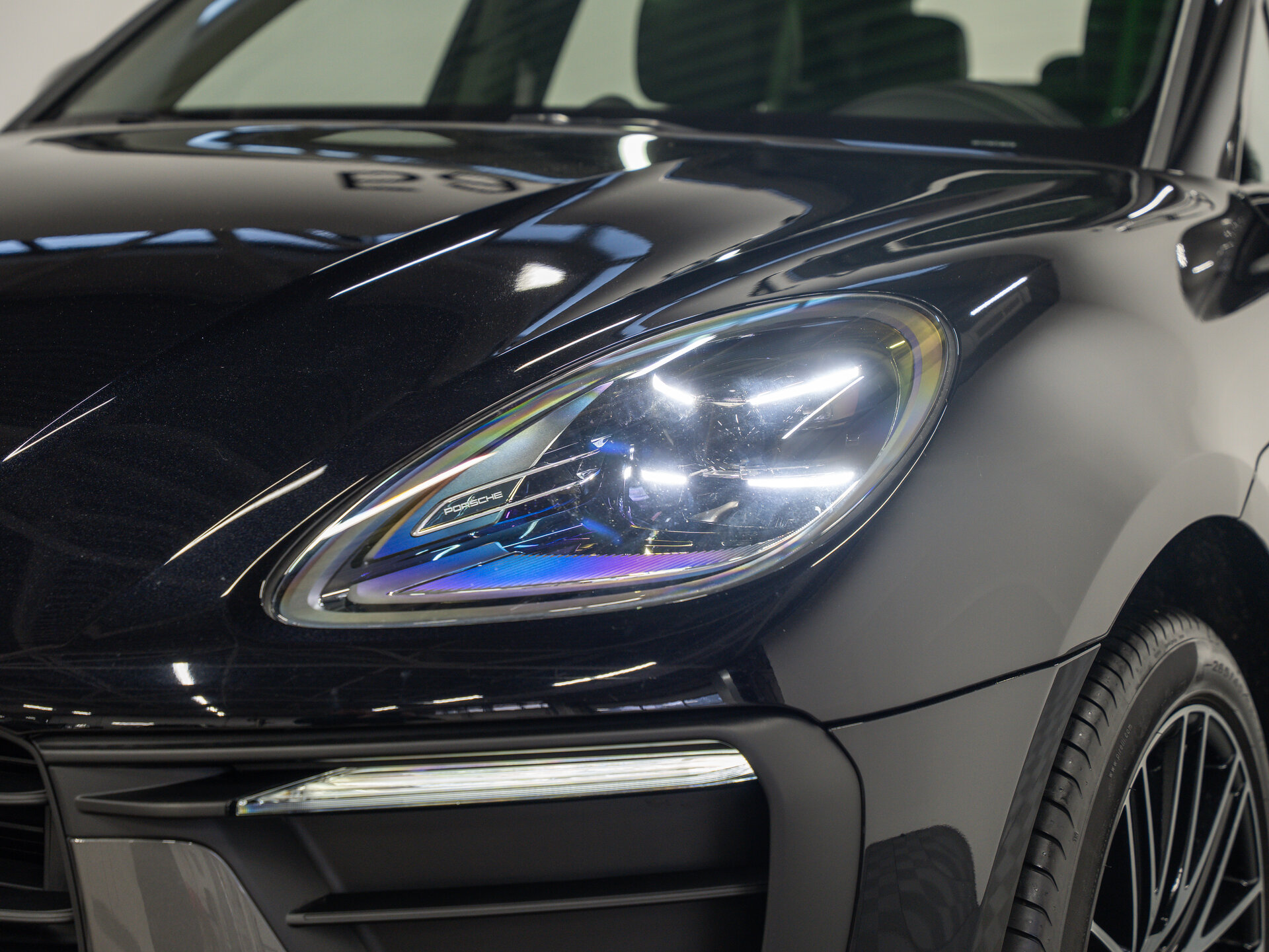 Автомобиль Porsche Macan 2.0 AMT (265 л.с.) 4WD - 2