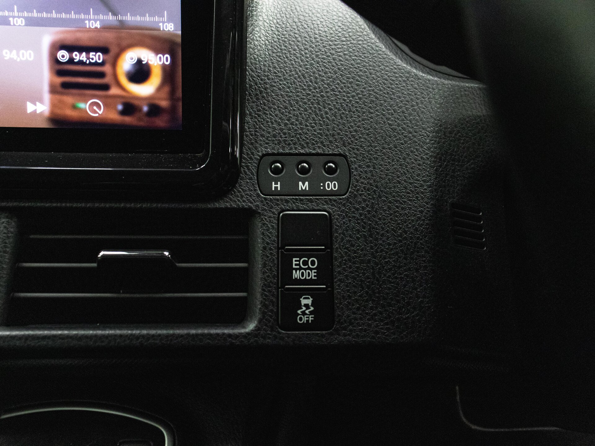 Toyota Noah 2017 21