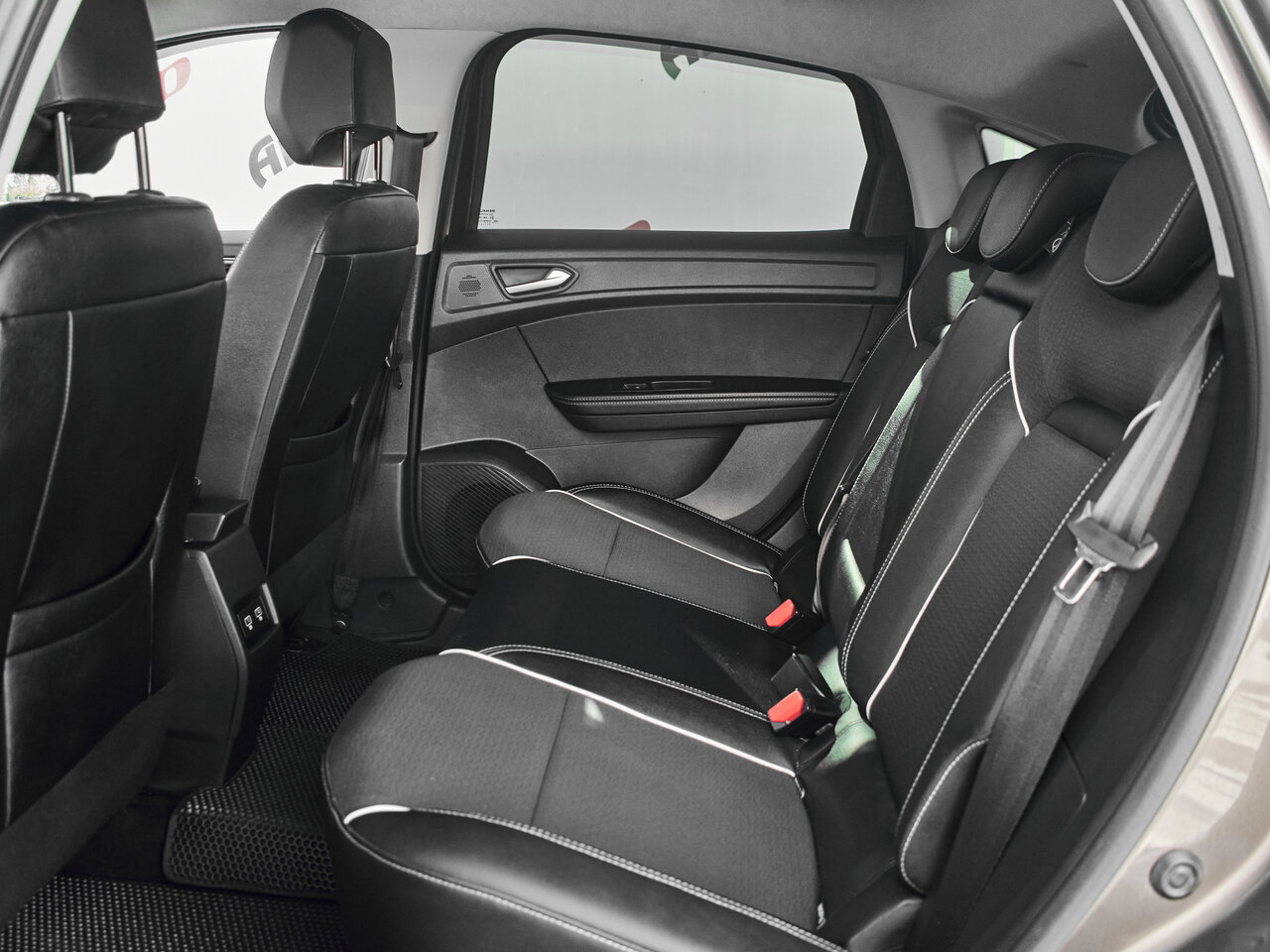 Купить Renault Arkana 1.3 CVT (150 л.с.) 4WD, 2019 в Екатеренбурге