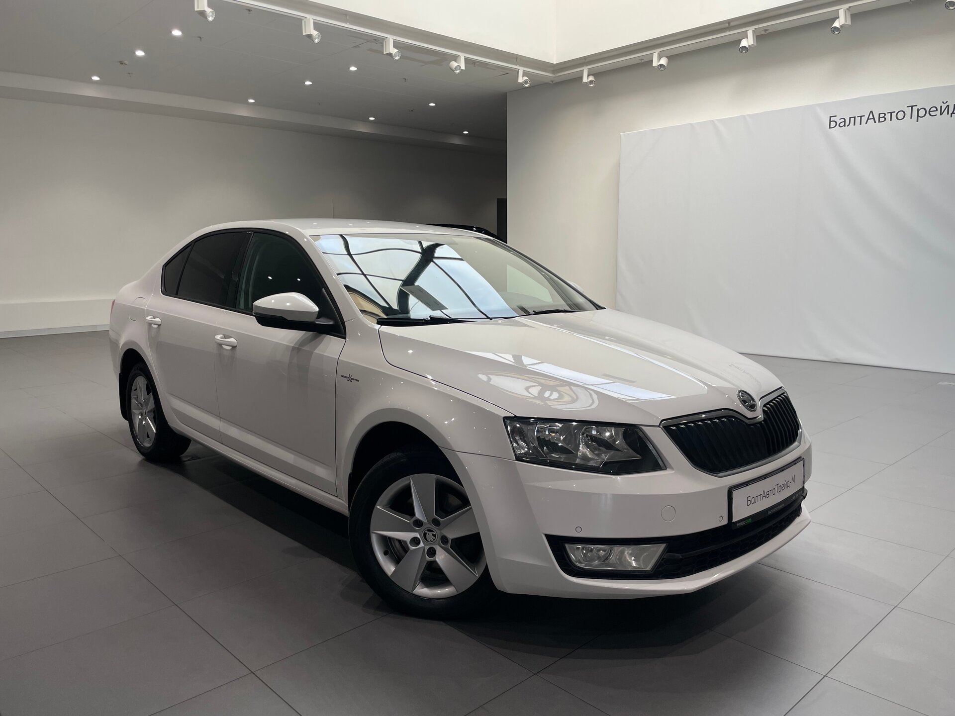 Автомобиль Skoda Octavia 1.6 MT (110 л.с.) - 3