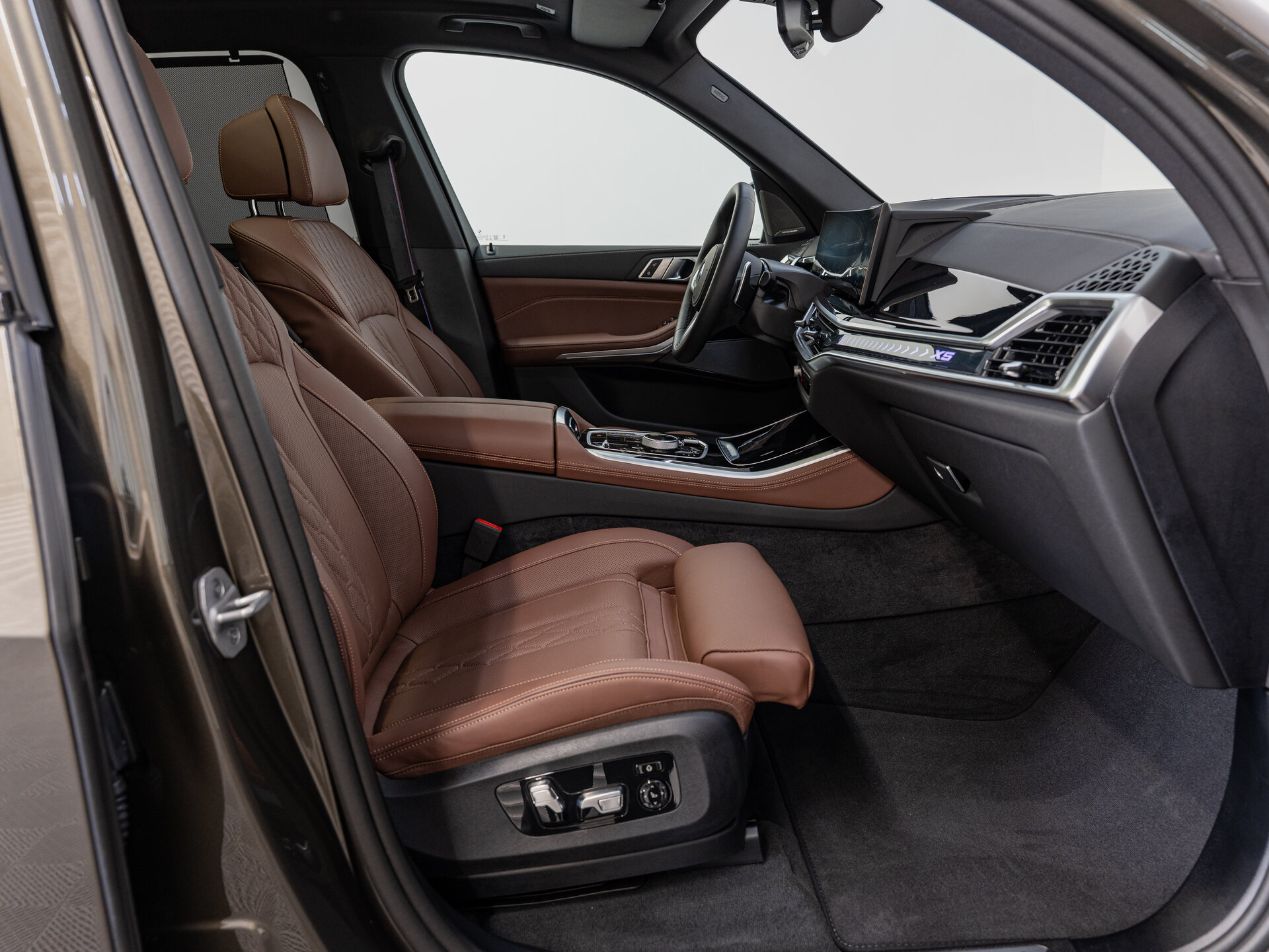 Автомобиль BMW X5 40d 3.0d AT (352 л.с.) 4WD - 15