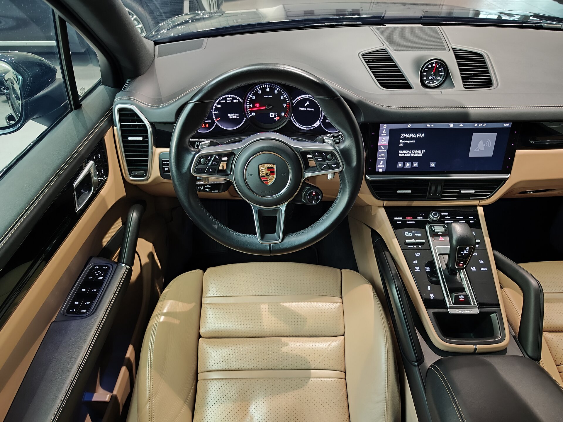 Автомобиль Porsche Cayenne 3.0 AT (340 л.с.) 4WD - 18