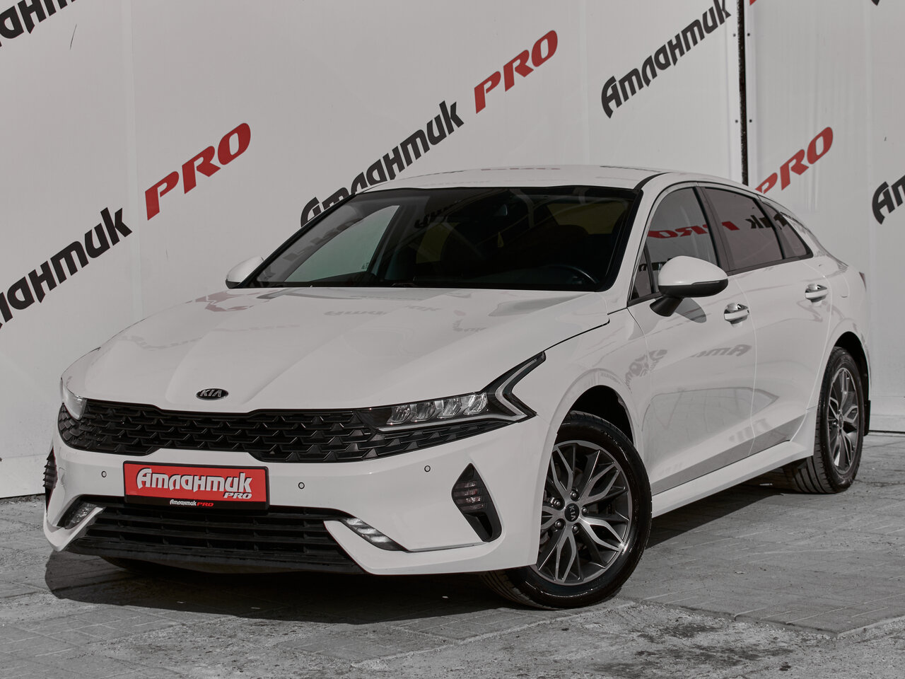 Купить Kia K5 2.0 AT (150 л.с.), 2020 в Екатеренбурге