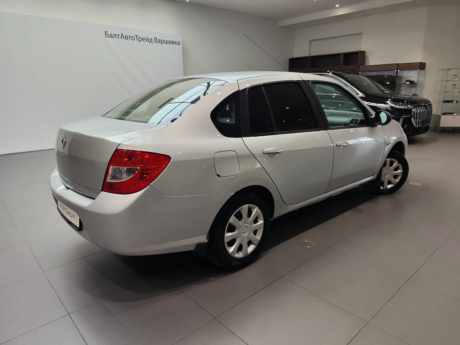 Автомобиль Renault Symbol 1.4 AT (98 л.с.) - 6