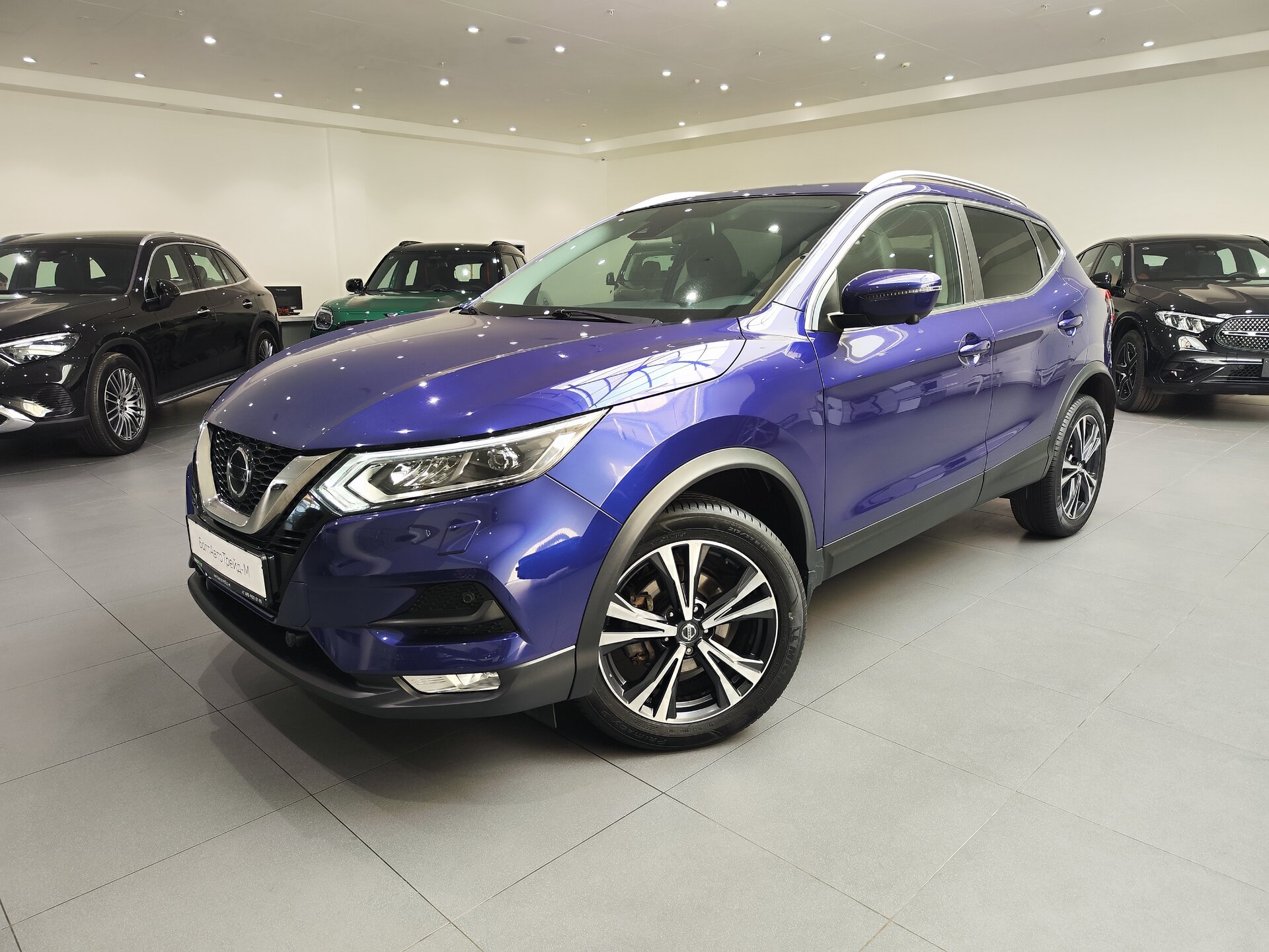 Автомобиль Nissan Qashqai 2.0 CVT (144 л.с.) 4WD - 1
