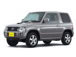 2010 Nissan Kix, красный, 600000 рублей, вид 1