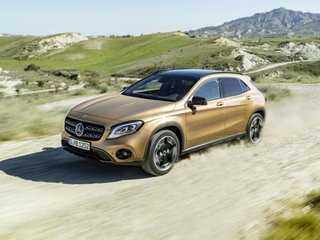 2018 Mercedes-Benz GLA 200 I (X156) Рестайлинг, синий, 2350000 рублей, вид 1