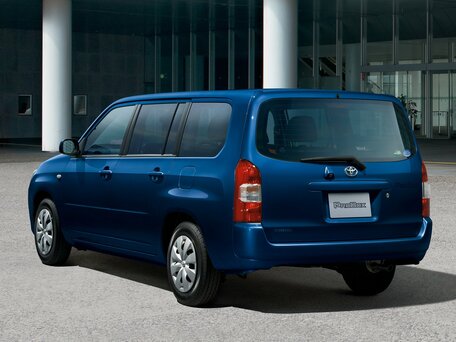 2018 Toyota Probox I Рестайлинг, белый, 2990000 рублей - вид 2