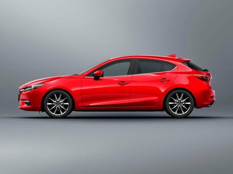 2017 Mazda Axela III Рестайлинг, чёрный, 1600000 рублей - вид 1