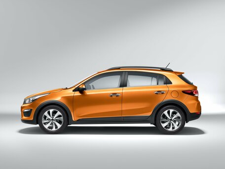 2020 Kia Rio X-Line IV, серебристый, 1700000 рублей - вид 1