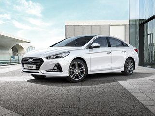 2018 Hyundai Sonata VII (LF) Рестайлинг, белый, 1950000 рублей, вид 1