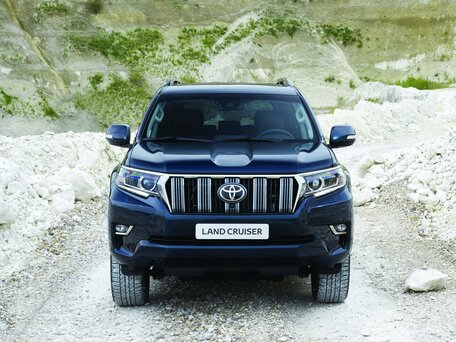 2019 Toyota Land Cruiser Prado 150 Series Рестайлинг 2, белый, 4460000 рублей - вид 3