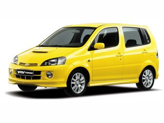 2003 Daihatsu YRV I Рестайлинг, серебристый, 380000 рублей, вид 1