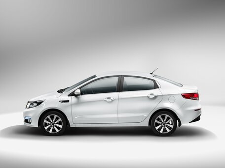 2017 Kia Rio III Рестайлинг, красный - вид 1
