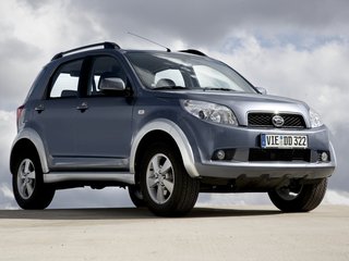 2007 Daihatsu Terios II, красный, 980000 рублей, вид 1