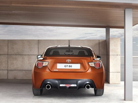 2015 Toyota GT86 I, белый, 2200000 рублей - вид 3