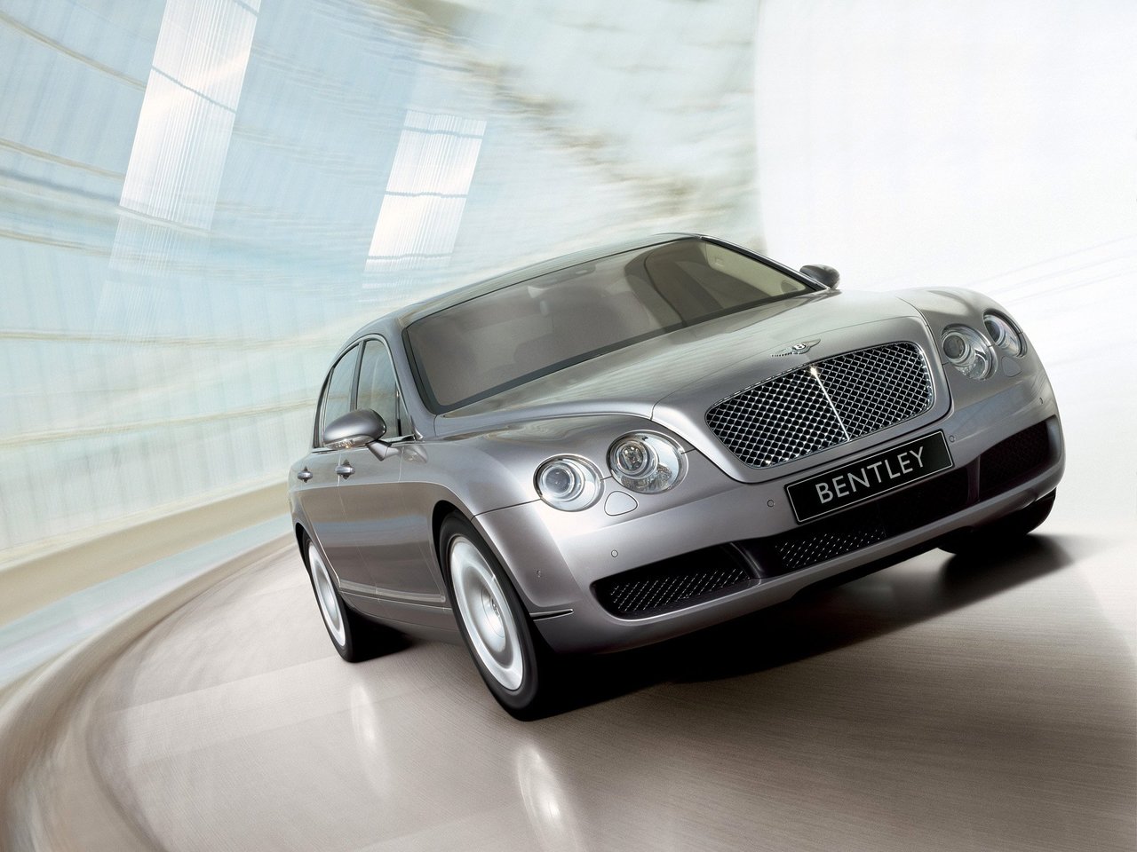 Bentley Continental Flying Spur Основной вид