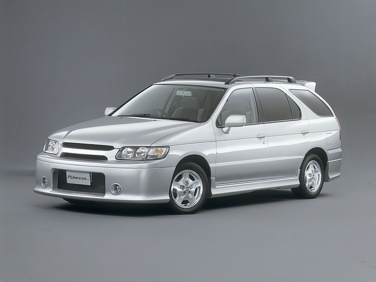 Nissan R'nessa Основной вид