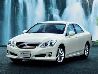 2011 Toyota Crown XIII (S200), белый, 2400000 рублей, вид 1