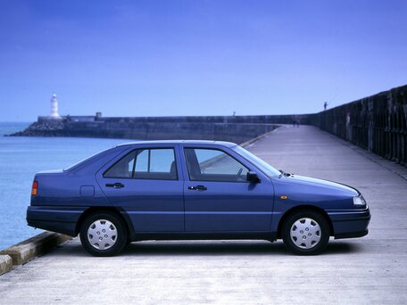 1991 SEAT Toledo I, синий, 145000 рублей - вид 2
