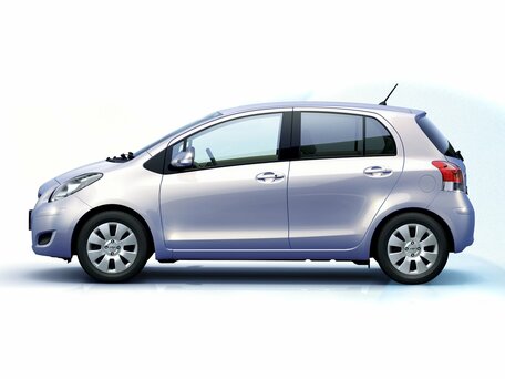 2009 Toyota Vitz II (XP90), серый, 600000 рублей - вид 2