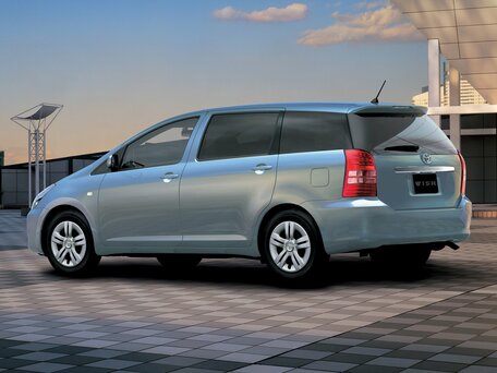 2005 Toyota Wish I, чёрный - вид 2