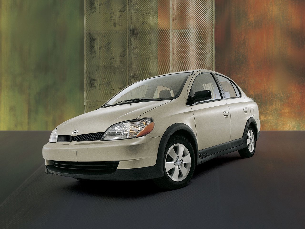 Toyota Echo Основной вид