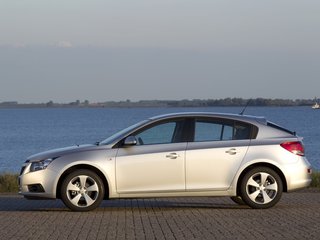2012 Chevrolet Cruze I, белый, 720000 рублей, вид 2