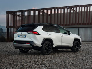 2025 Toyota RAV4 V (XA50), белый, 4400000 рублей, вид 5