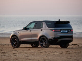 2025 Land Rover Discovery D250 V Рестайлинг, серебристый, 13270000 рублей, вид 5