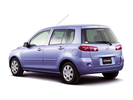 2005 Mazda Demio II (DY) Рестайлинг, чёрный, 400000 рублей - вид 3