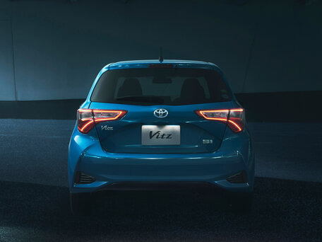2018 Toyota Vitz III (XP130) Рестайлинг 2, фиолетовый, 1200000 рублей - вид 2